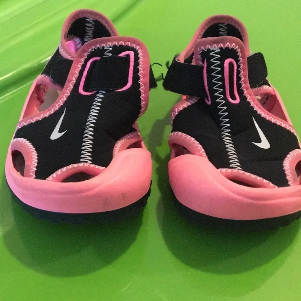 Nike water shoes